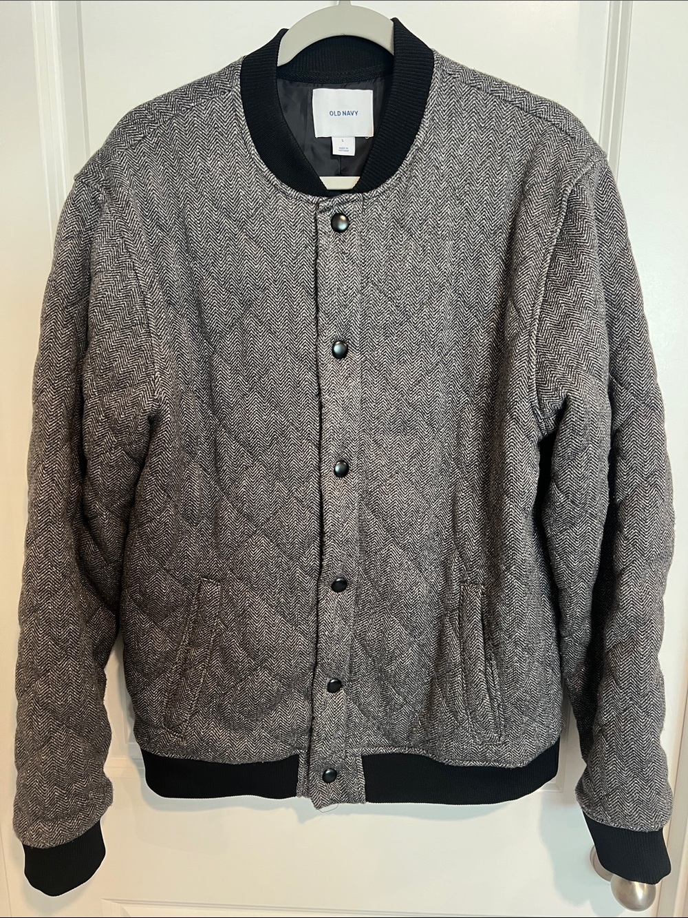 Old Navy Quilted Gray Bomber Jacket with Black Trim - Men's L